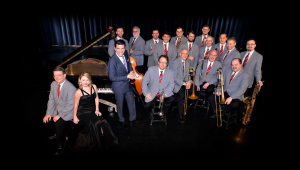 Image of In the Christmas Mood with The Glenn Miller Orchestra